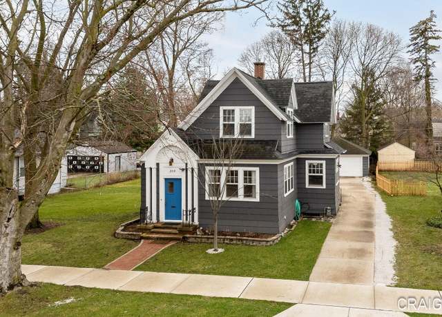 Property at 208 W 10th St, Holland, MI 49423, 4 beds, 1.5 baths