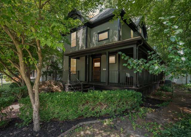 Property at 323 Garfield Ave, Battle Creek, MI 49017, 4 beds, 2 baths