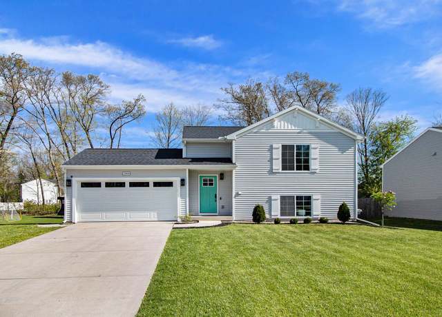 Property at 25808 Forest Ln, Mattawan, MI 49071, 3 beds, 2 baths
