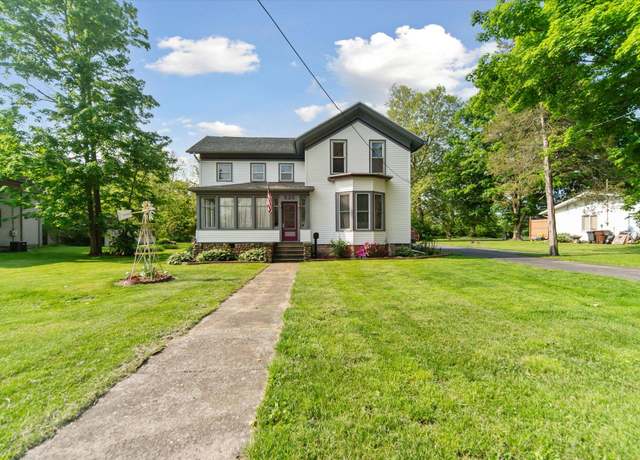 Property at 525 W Capital Ave, Bellevue, MI 49021, 5 beds, 2 baths