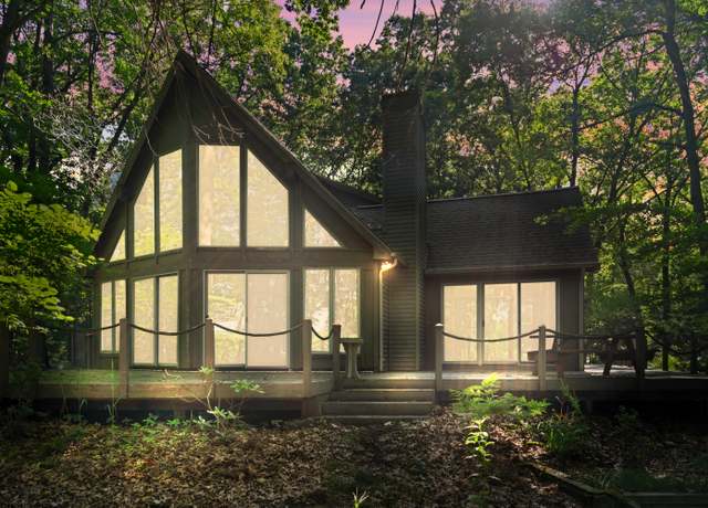 Property at 4441 Mechanic Rd, Hillsdale, MI 49242, 3 beds, 2 baths