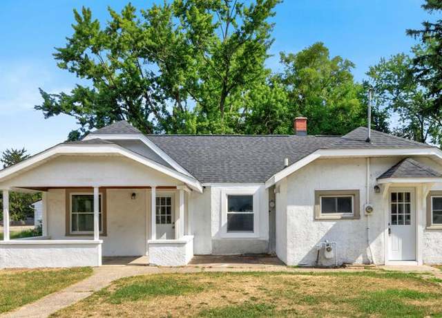Property at 2202 Fuller Fuller Ave NE, Grand Rapids, MI 49505, 2 beds, 1 bath