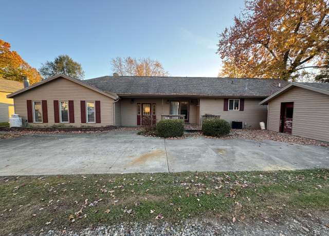 Property at 382 W Russell Dr, Coldwater, MI 49036, 4 beds, 2 baths