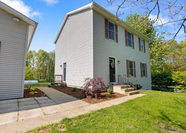 Property at 10833 W O Ave, Mattawan, MI 49071, 3 beds, 2.5 baths