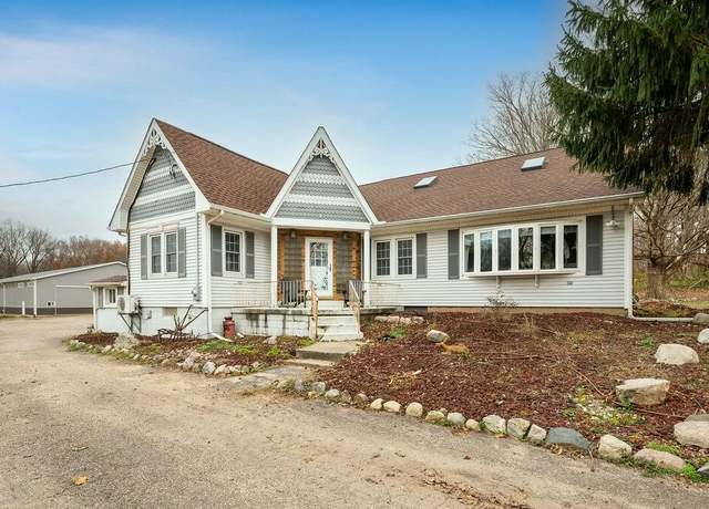 Property at 32248 Us-12, Niles, MI 49120, 5 beds, 3.5 baths
