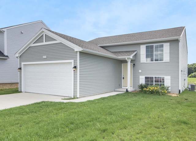 Property at 6274 Pollys Path, Berrien Springs, MI 49103, 4 beds, 2 baths