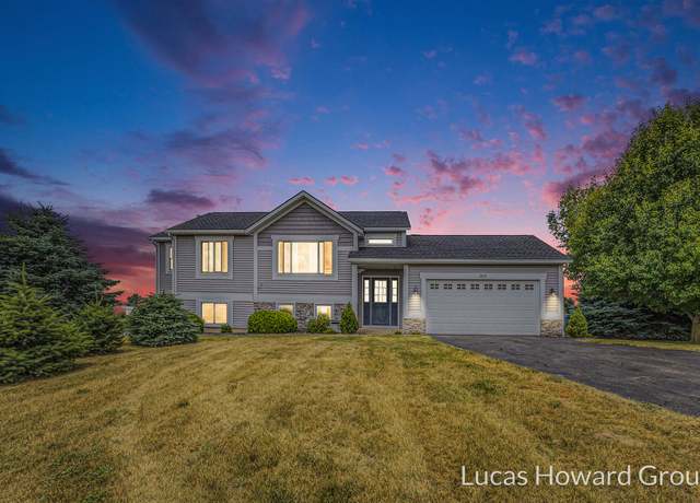 Property at 3475 Lone Oak Ln, Dorr, MI 49323, 4 beds, 2 baths