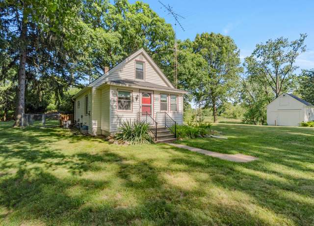 Property at 1645 Chlebus St, Jackson, MI 49203, 1 bed, 1 bath