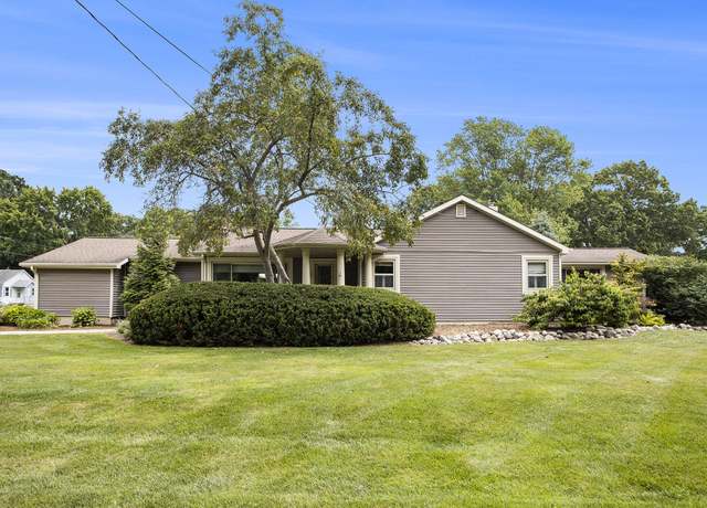 Property at 201 Woodrow Ave S, Battle Creek, MI 49015, 3 beds, 2 baths