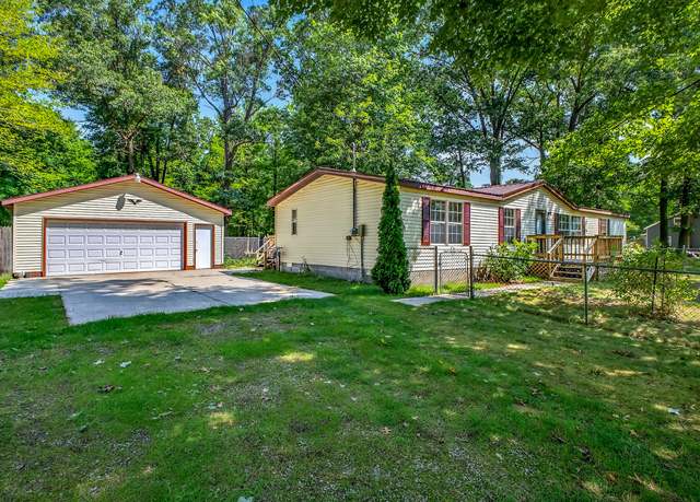 Property at 3074 Fenner Rd, Muskegon, MI 49445, 3 beds, 2.5 baths