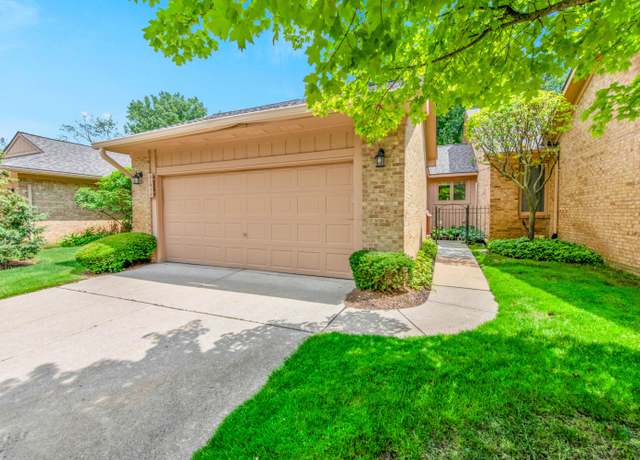Property at 21910 River Ridge Trl, Farmington Hills, MI 48335, 2 beds, 3 baths