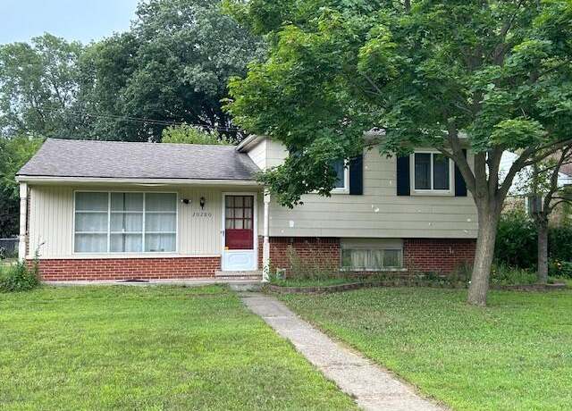 Property at 20280 Melvin St, Livonia, MI 48152, 3 beds, 1.5 baths