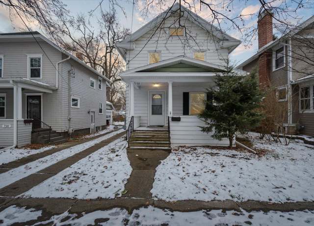 Property at 718 Union Street St, Jackson, MI 49203, 3 beds, 1 bath