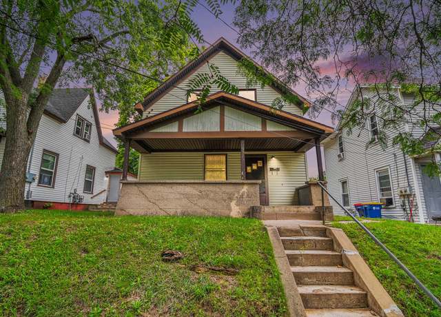 Property at 937 Humbolt St SE, Grand Rapids, MI 49507, 3 beds, 1.5 baths