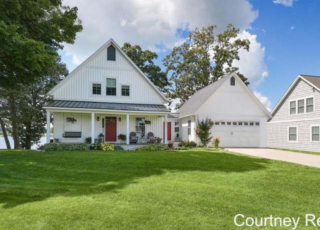 Property at 6335 Meta Dr, Coral, MI 49322, 3 beds, 2 baths