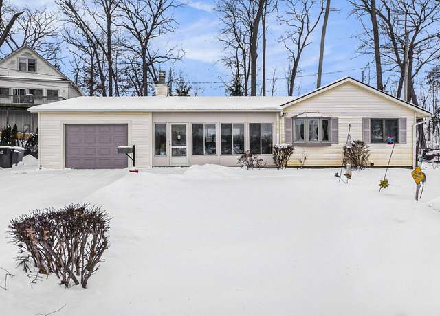 Property at 5786 Glen Echo Dr, Howell, MI 48843, 3 beds, 2 baths