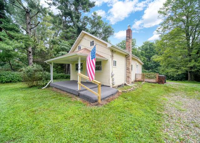 Property at 345 Woodland Ave, Jackson, MI 49203, 3 beds, 1 bath
