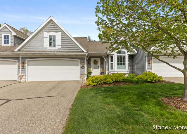 Property at 2530 Summit Ridge Dr NE #43, Grand Rapids, MI 49505, 3 beds, 2.5 baths