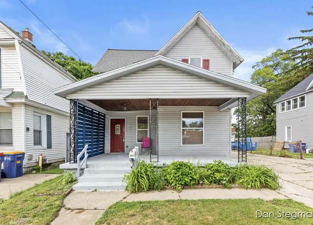 Property at 307 Ann St NE, Grand Rapids, MI 49505, 4 beds, 2 baths