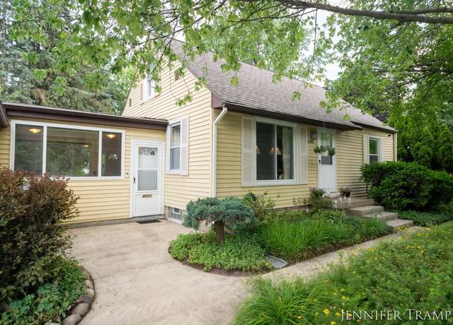 Property at 4001 Hillsdale Ave NE, Grand Rapids, MI 49525, 3 beds, 1.5 baths