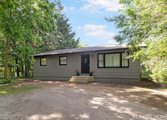 Property at 613 E Pontaluna Rd, Norton Shores, MI 49444, 3 beds, 1.5 baths