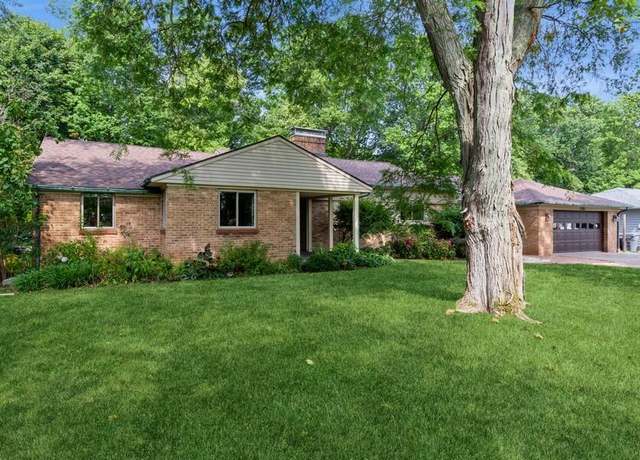 Property at 2206 Morton Ave, St. Joseph, MI 49085, 4 beds, 2.5 baths