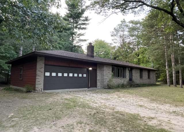 Property at 12181 N Division Ave, Sparta, MI 49345, 3 beds, 1.5 baths