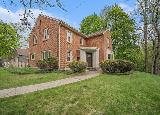 Property at 803 Montrose Ave, Kalamazoo, MI 49008, 4 beds, 2.5 baths