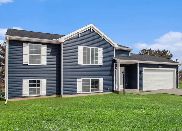 Property at 13785 Quincy St, Holland, MI 49424, 4 beds, 2 baths