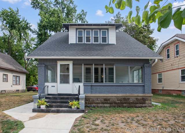 Property at 1026 Oakdale St SE, Grand Rapids, MI 49507, 4 beds, 1.5 baths