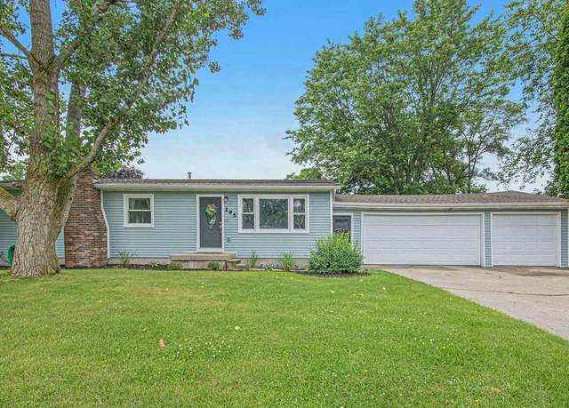 Property at 295 8th St NE, Cedar Springs, MI 49319, 3 beds, 2 baths