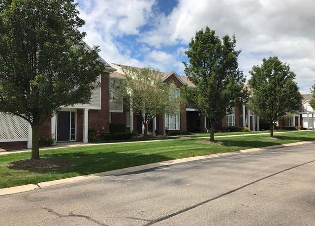 Property at 45673 Heather Ridge Dr, Macomb, MI 48044, 2 beds, 2 baths