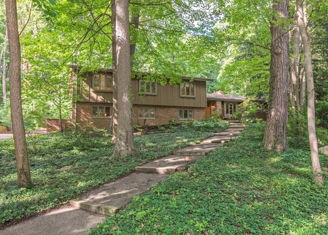 Property at 3093 Overridge Dr, Ann Arbor, MI 48104, 4 beds, 3 baths