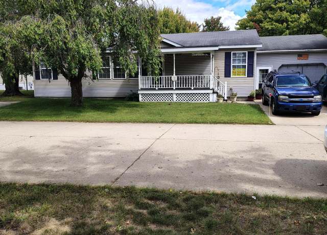 Property at 1978 Colonial Ln, Muskegon, MI 49442, 3 beds, 2 baths