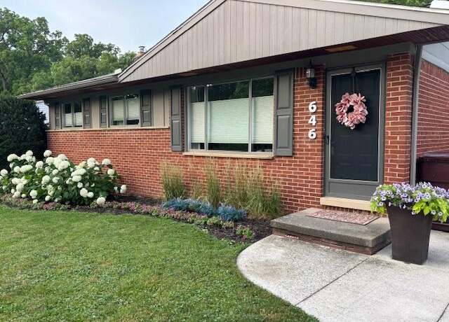 Property at 646 Dellwood Dr, Ann Arbor, MI 48103, 3 beds, 2 baths