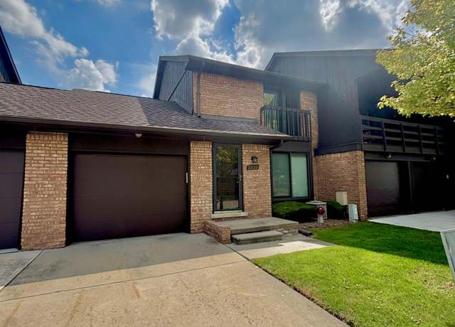 Property at 37122 Clubhouse Dr #88, Sterling Heights, MI 48312, 2 beds, 1.5 baths