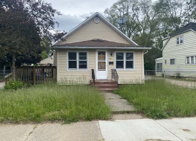 Property at 251 SW Crown SW, Wyoming, MI 49548, 2 beds, 1 bath