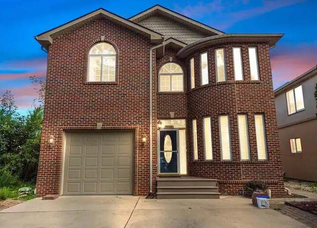 Property at 3165 Kenrick St, Keego Harbor, MI 48320, 4 beds, 2.5 baths