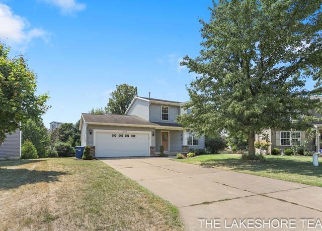 Property at 1020 Katra Ln, Holland, MI 49424, 3 beds, 1.5 baths