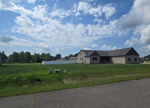 Property at 48131 Timber Creek Dr, Belleville, MI 48111, 5 beds, 4.5 baths