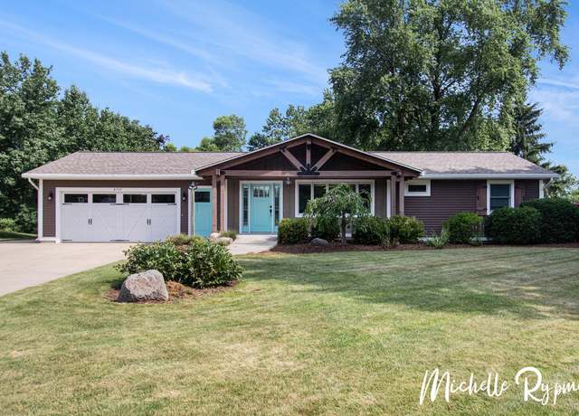 Property at 8737 Summit Ct, Zeeland, MI 49464, 3 beds, 2.5 baths
