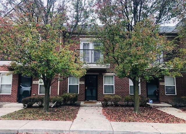 Property at 287 E Palmer St #10, Detroit, MI 48202, 1 bed, 1 bath