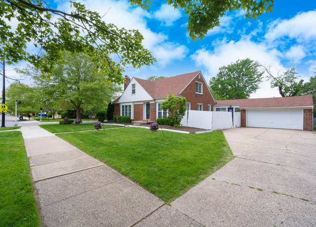 Property at 15501 E Jefferson Ave, Grosse Pointe Park, MI 48230, 3 beds, 2.5 baths