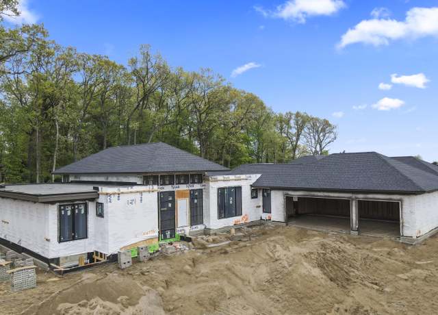 Property at 7003 Franklin Rd, Bloomfield Twp, MI 48301, 3 beds, 4 baths