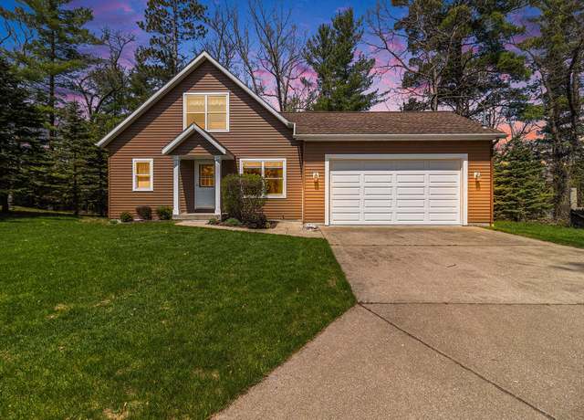 Property at 8605 N Homestead Cir, Irons, MI 49644, 3 beds, 1 bath