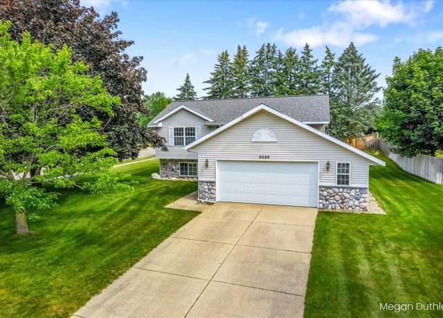 Property at 3393 Shoshone Dr SW, Grandville, MI 49418, 4 beds, 2 baths