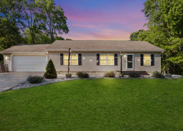Property at 11855 Yorkshire Dr, Richland, MI 49083, 4 beds, 2 baths