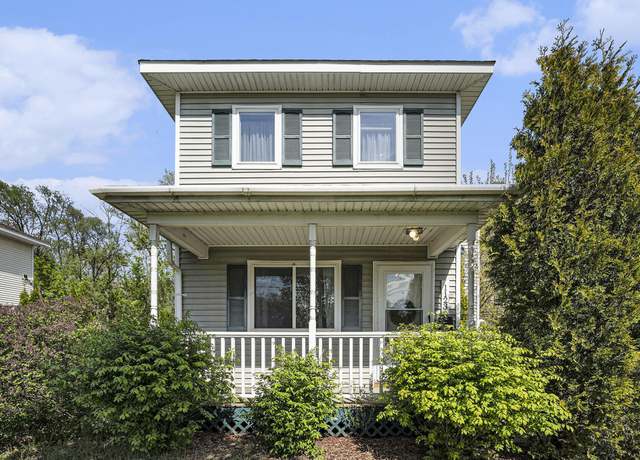 Property at 1123 S Rose St, Kalamazoo, MI 49001, 3 beds, 2 baths