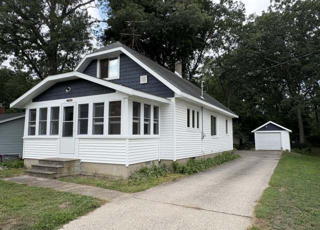 Property at 3709 Burlingame Ave SW, Wyoming, MI 49509, 3 beds, 1 bath