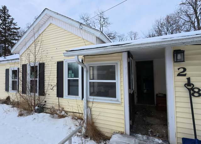 Property at 218 W Market St, Centreville, MI 49032, 2 beds, 1 bath
